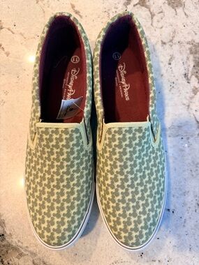 Disney Parks Green Patterned Slip-On Sneakers - New - size 11